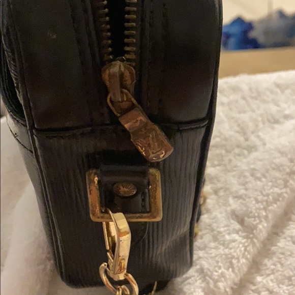 Authentic Louis Vuitton Trocadero Crossbody - Picture 3 of 8